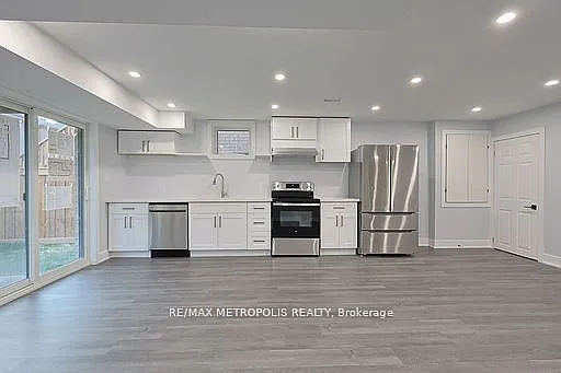 75 Eastgrove Sq #BASEMENT — Photo 3