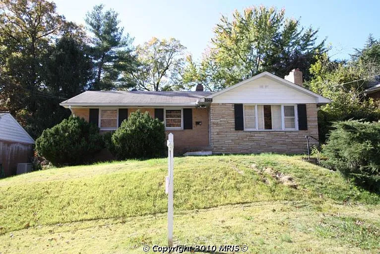 3512 Marlbrough Way — Photo 1