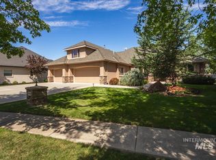 888 W Headwaters Dr, Eagle, ID 83616
