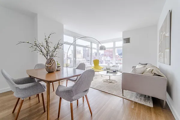 Sold by Compass | media 18