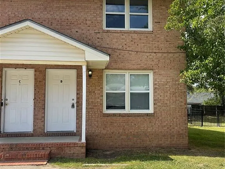 4937 Galveston Dr #D — Photo 1