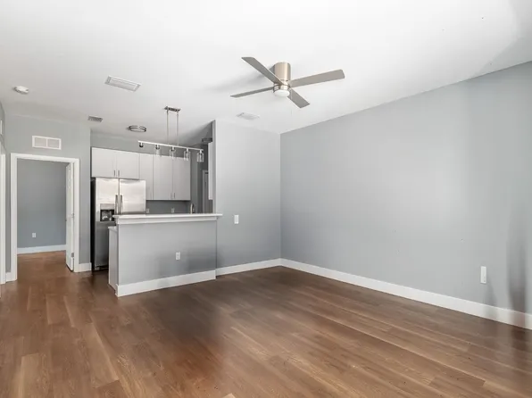 424 NW 3rd Ave #1, Gainesville, FL 32601