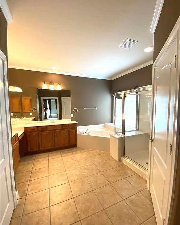 2nd image of 714 Armstrong Dr