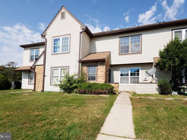 3513 Woodland Dr, Mays Landing, NJ 08330