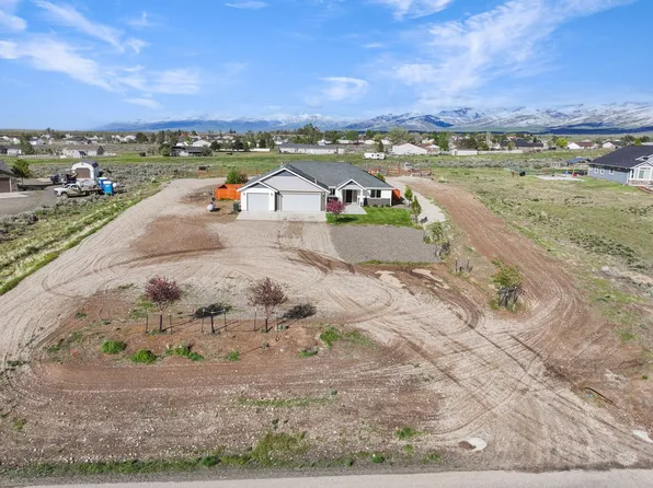 744 Aesop Dr, Spring Creek, NV 89815
