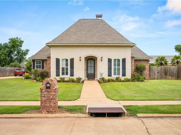 305 Ledet Dr, Natchitoches, LA 71457