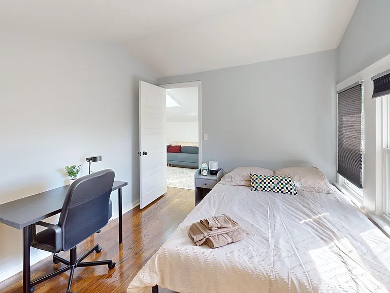 69 Edwards St — Photo 10