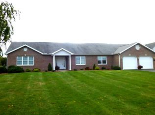 8 Harvest Dr, Lewistown, PA 17044