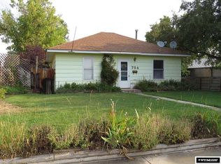 754 Lincoln St, Lander, WY 82520
