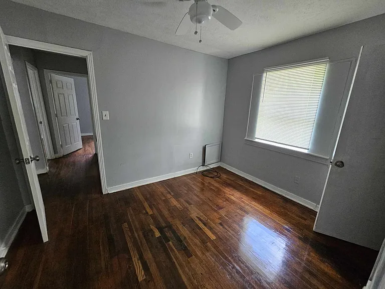 4567 Meadowmont Dr — Photo 4