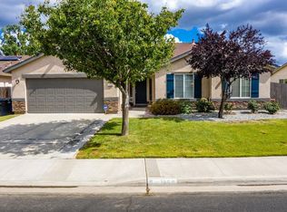 1150 Manor Ave, Hanford, CA 93230