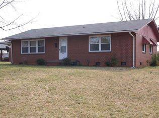 2901 Emerson St, Winston Salem, NC 27127