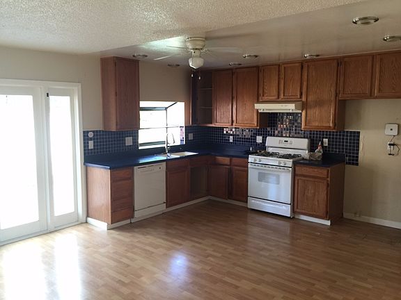 2nd image of 206 Linfield Dr