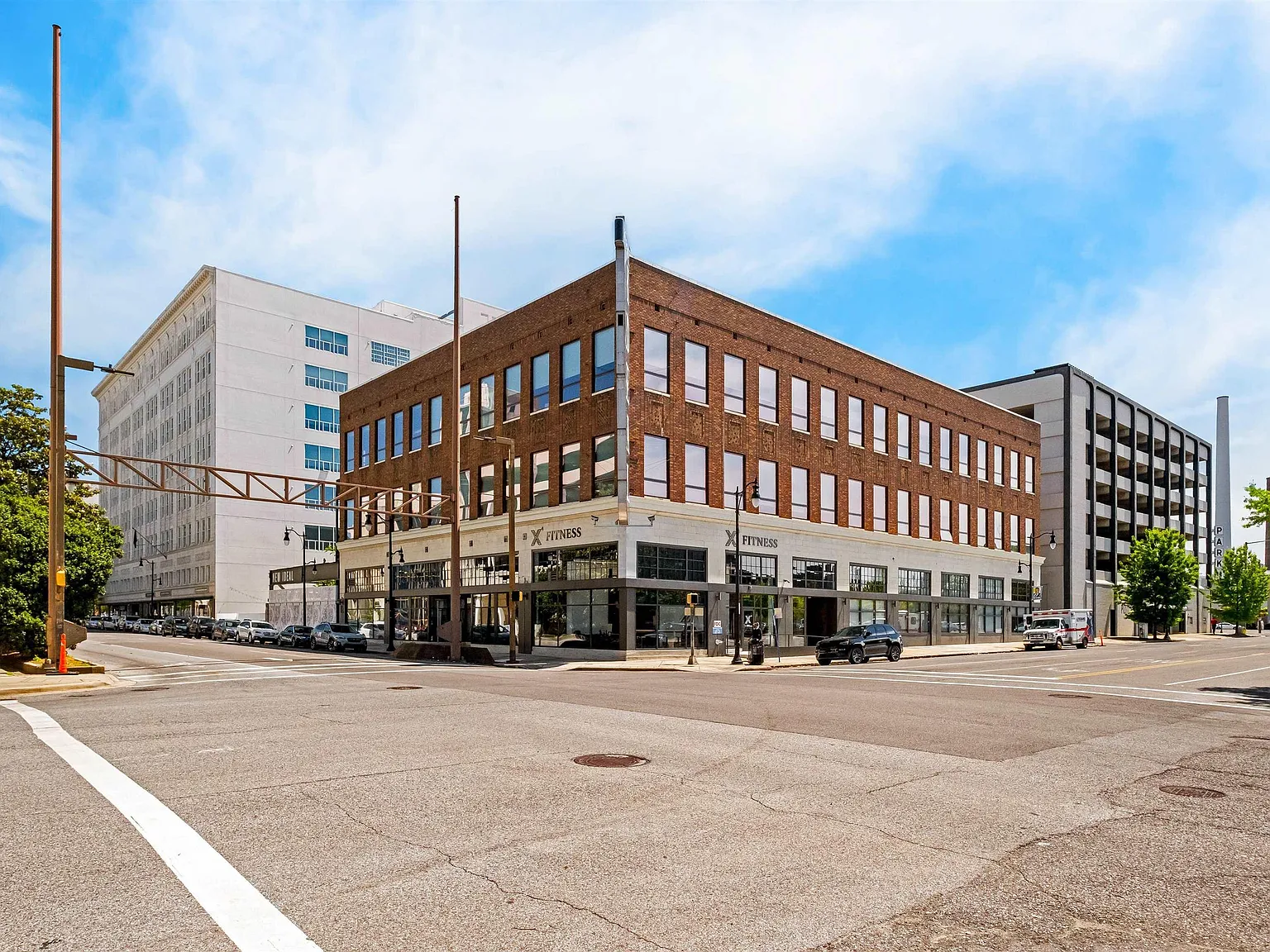 1 bed, 1.0 bath, 636 sqft, $1,300 — Photo 1