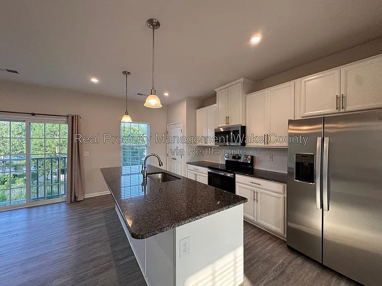 8604 Red Canyon Way — Photo 15