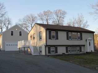 43 Kings Ter, Pembroke, MA 02359