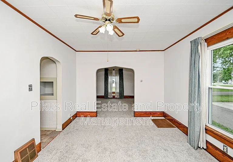 9459 Maple Ave SE — Photo 6
