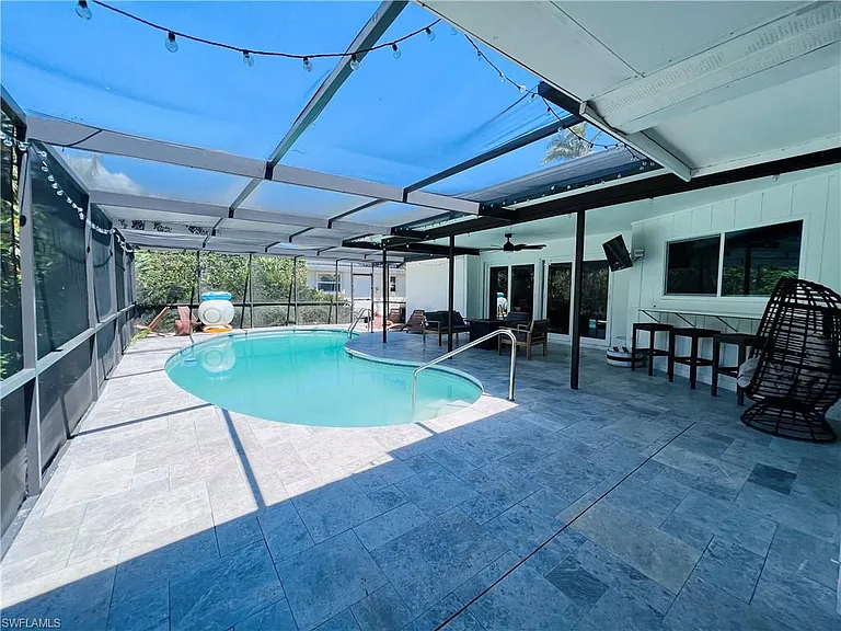 4439 Parrot Ave — Photo 3