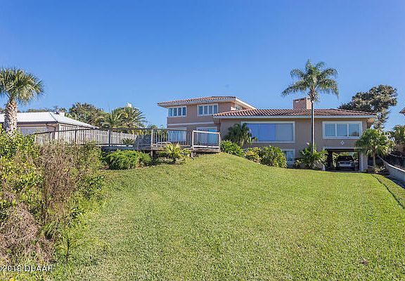 3rd image of 2708 S Peninsula Dr
