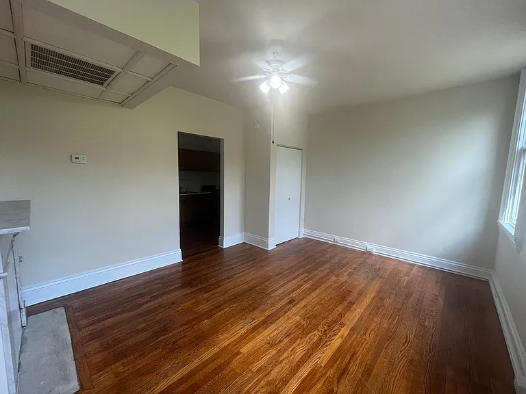 1706 Bolton St — Photo 7