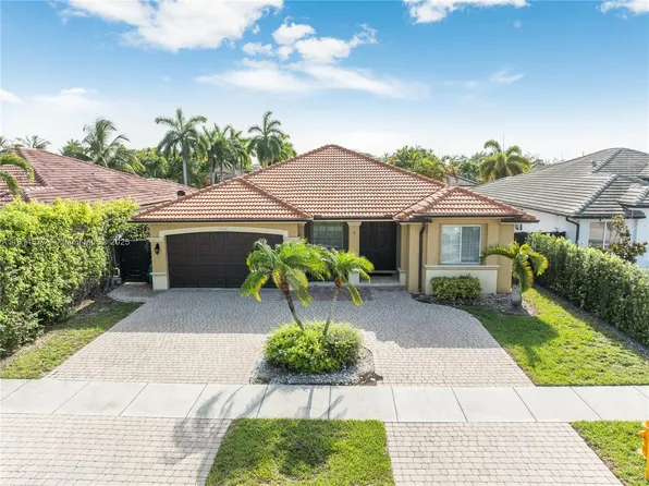 2642 SW 143rd Ave, Miami, FL 33175