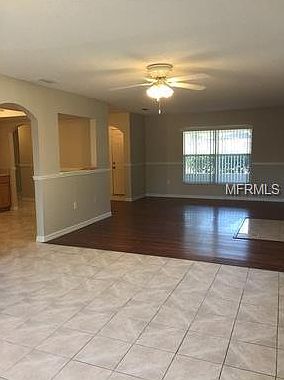 3rd image of 927 Louisiana Ave