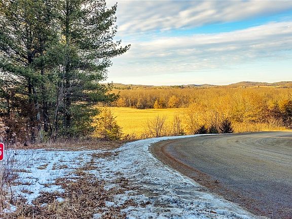 5th image of W14625 Black River Ridge Drive