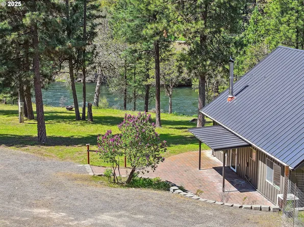 17 Steelhead Dr, Klickitat, WA 98670