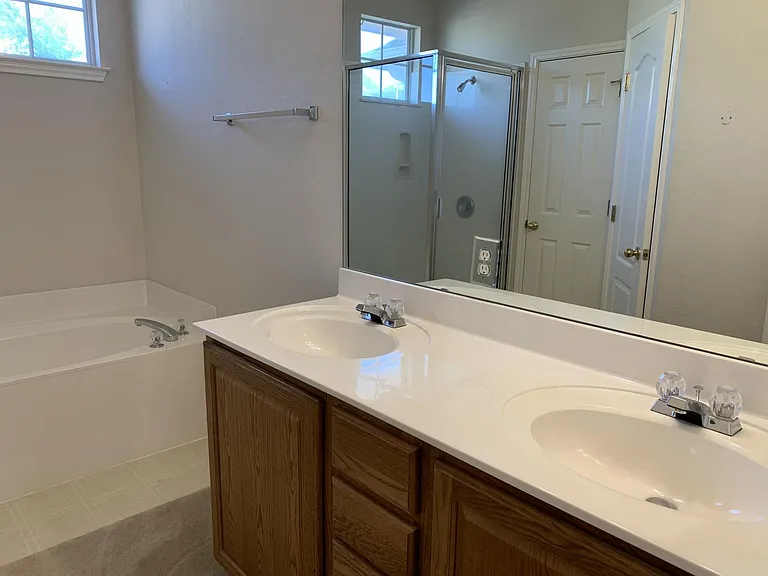 11000 Anderson Mill Rd #29 — Photo 19