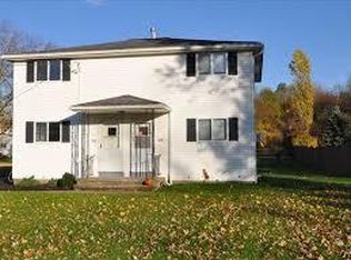 111 Wright Rd, Henrietta, NY 14467