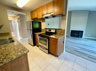 2394 Grand Ave, San Diego, CA 92109