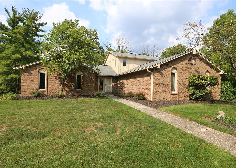 1st image of 1212 Morts Pass