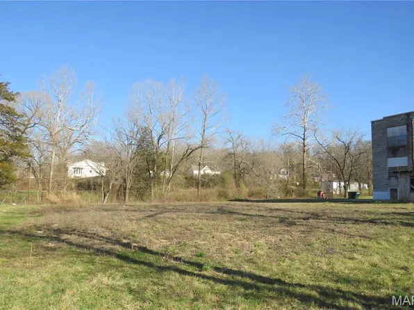 2301 Pine St, Centerville, MO 63633