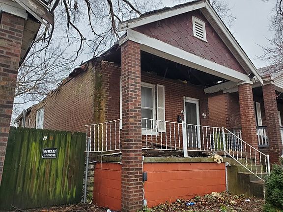 5th image of 2218 Alberta St