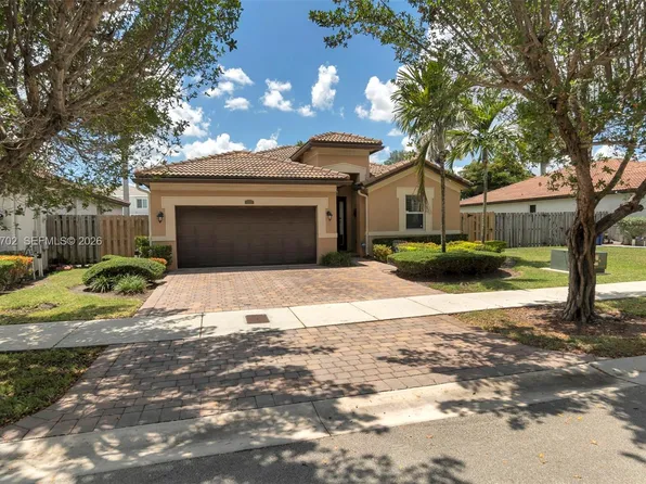 25180 SW 119th Ave, Homestead, FL 33032
