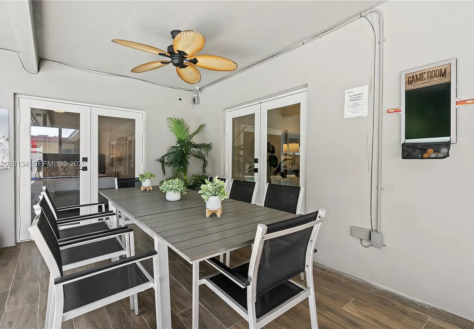 4 bed, 3.0 bath, $12,000 — Photo 2