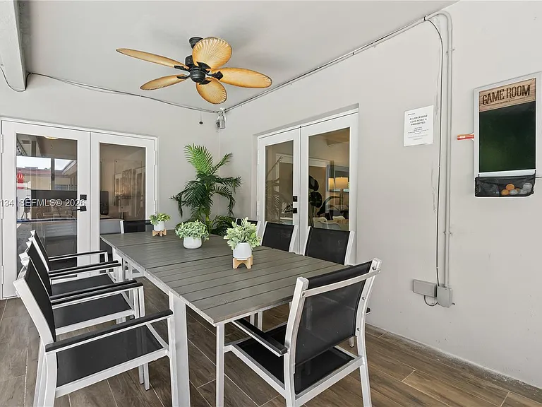 1329 Funston St — Photo 2