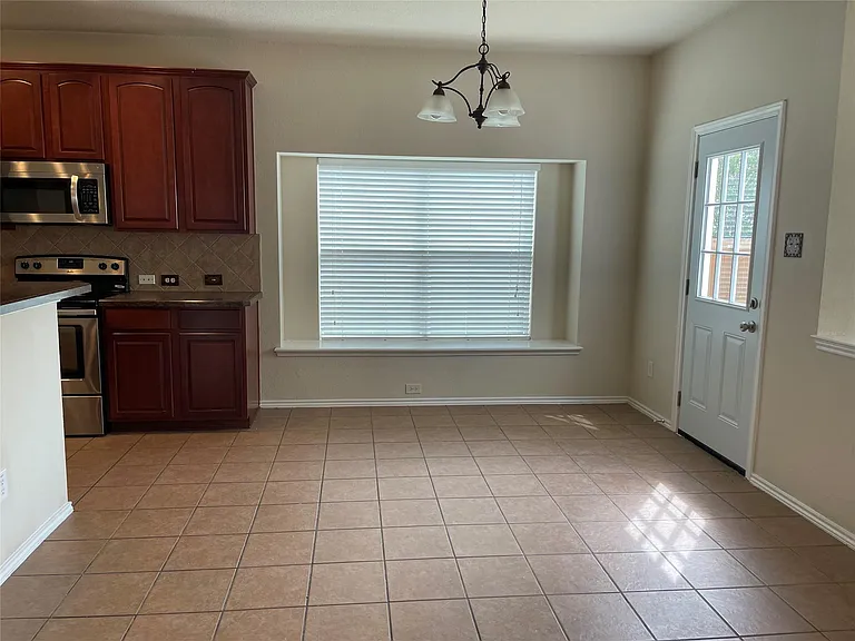 1013 Camp Verde Dr — Photo 14
