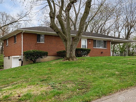 3rd image of 4710 Hamlin Dr