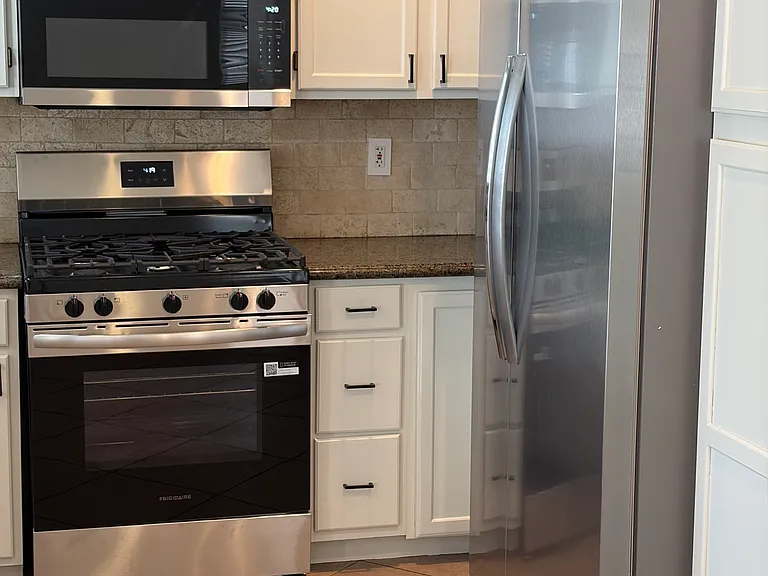 9149 Bucksprings Dr — Photo 8