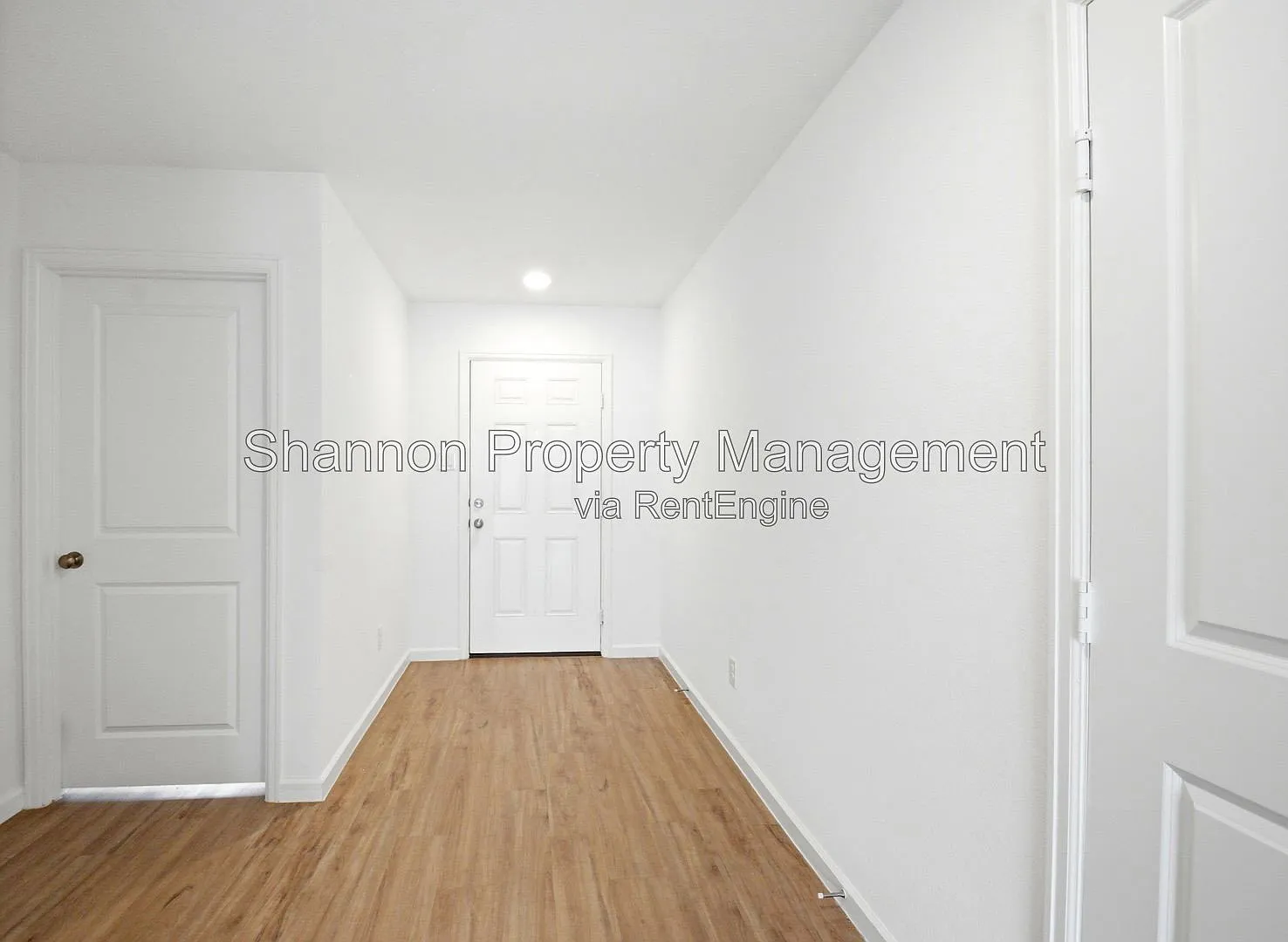 4 bed, 2.5 bath, 2135 sqft, $2,450 — Photo 3