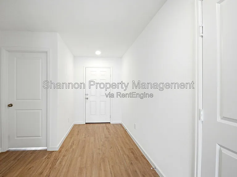 27147 Breakaway Ln — Photo 3