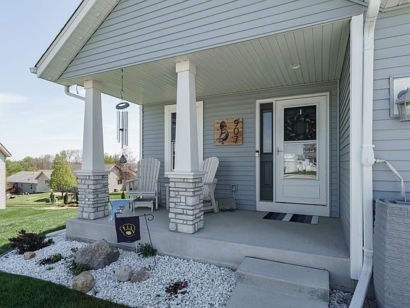4th image of 907 Ridge COURT