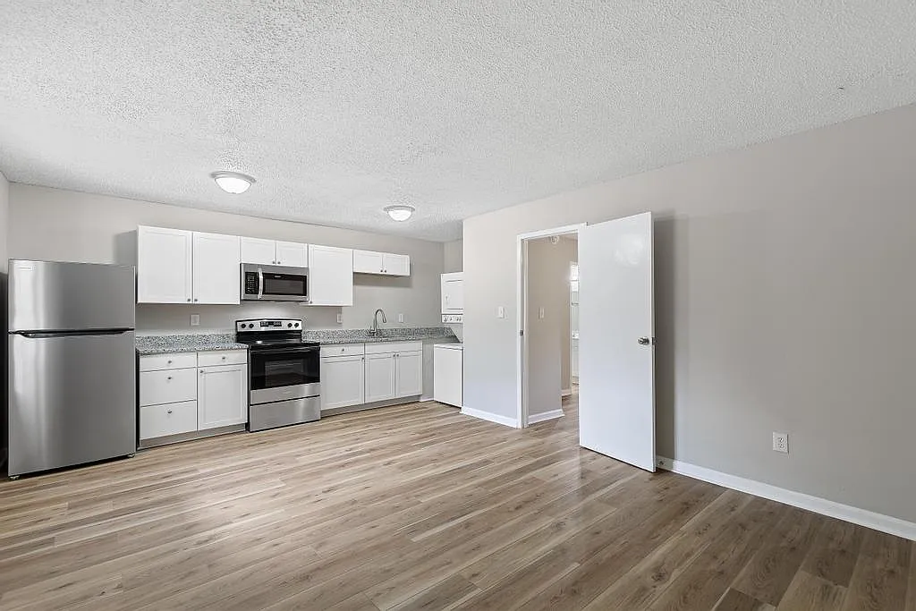 1 bed, 520 sqft, $1,090 — Photo 2