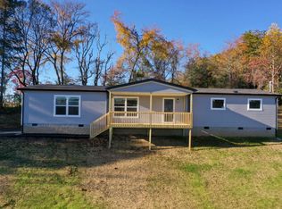 354 Bungalow Dr, Dandridge, TN 37725