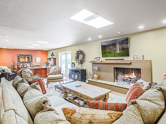 4th image of 11428 N 64th Pl