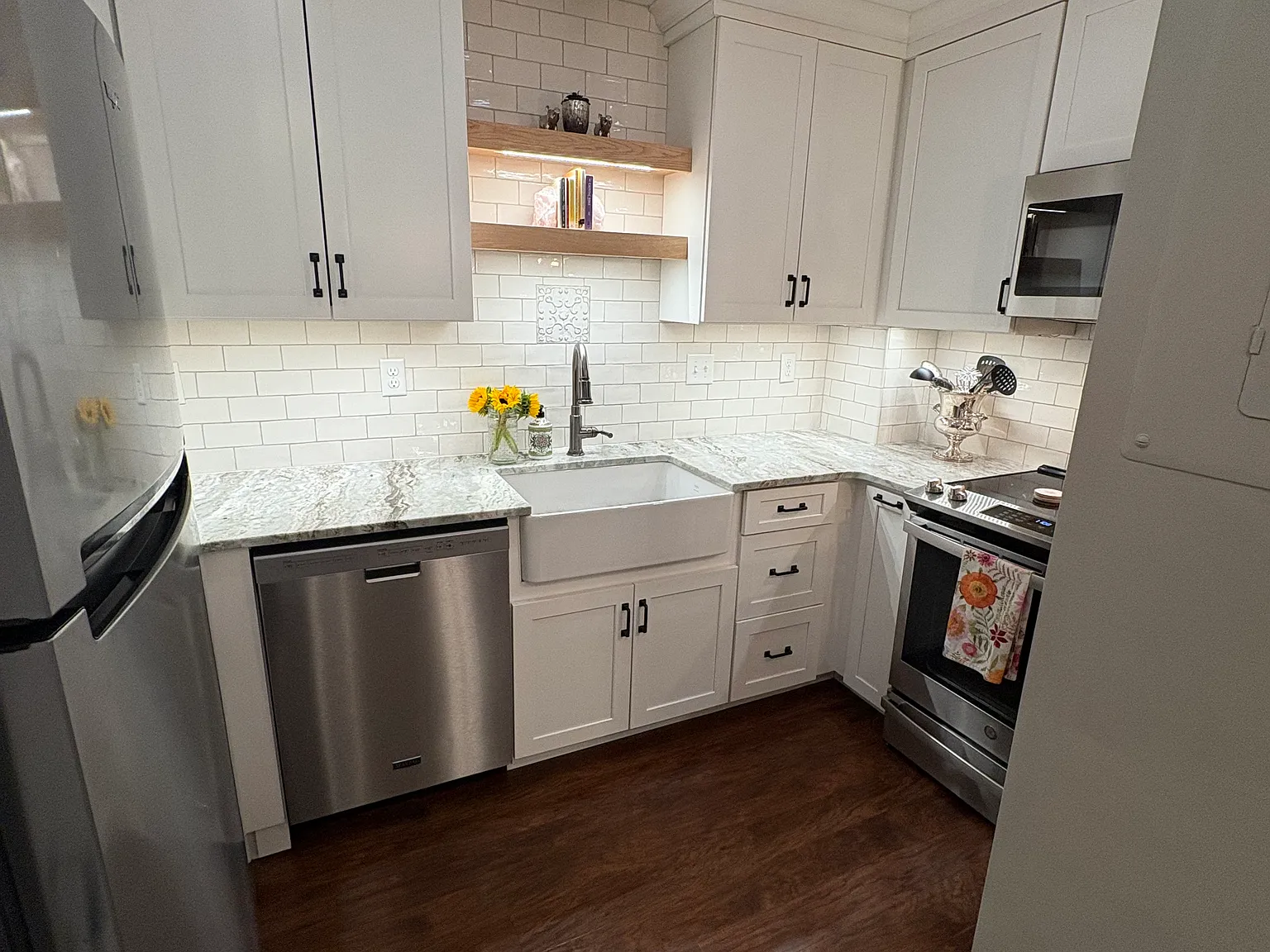 2 bed, 1170 sqft, $4,500 — Photo 3
