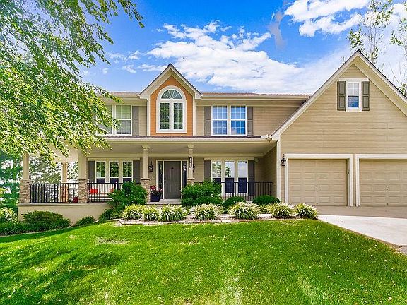 2nd image of 2614 Hoover Rd