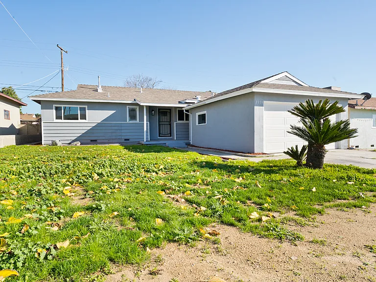 2205 Fairfax Rd — Photo 23