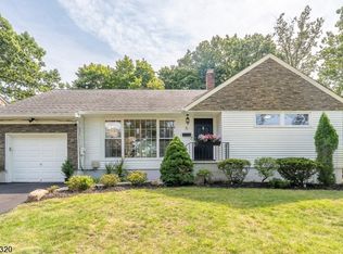 5 Oak Crest Rd, West Orange, NJ 07052